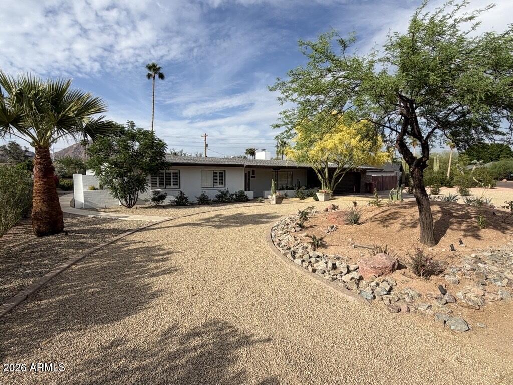 5702 E Edgemont Ave., Scottsdale, AZ 85257