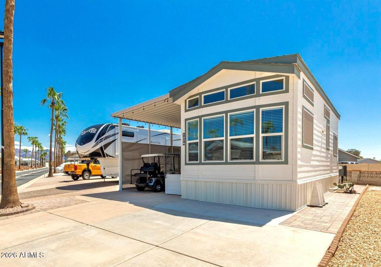 1374 W Chesapeake Ave., Apache Junction, AZ 85119