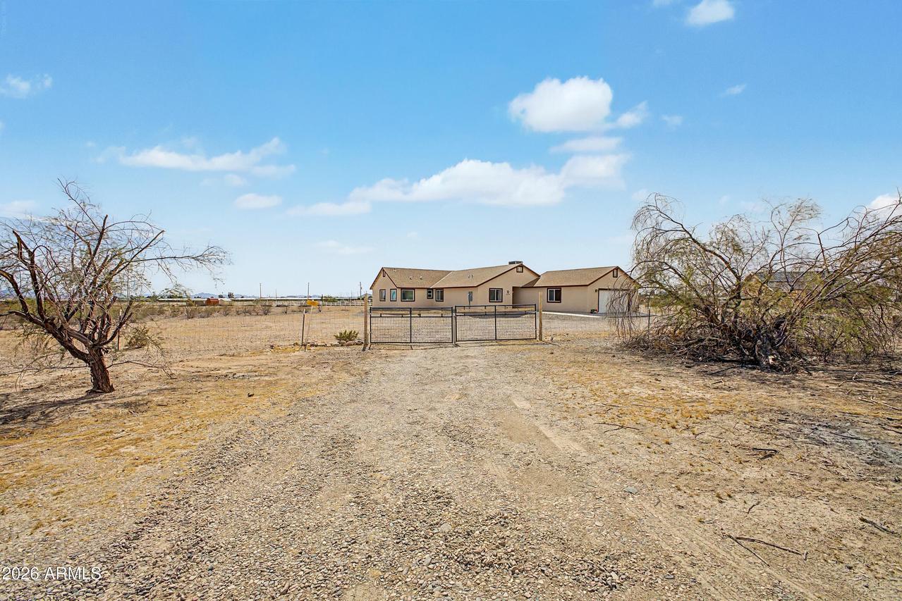 2938 S Wickenburg Rd., Tonopah, AZ 85354