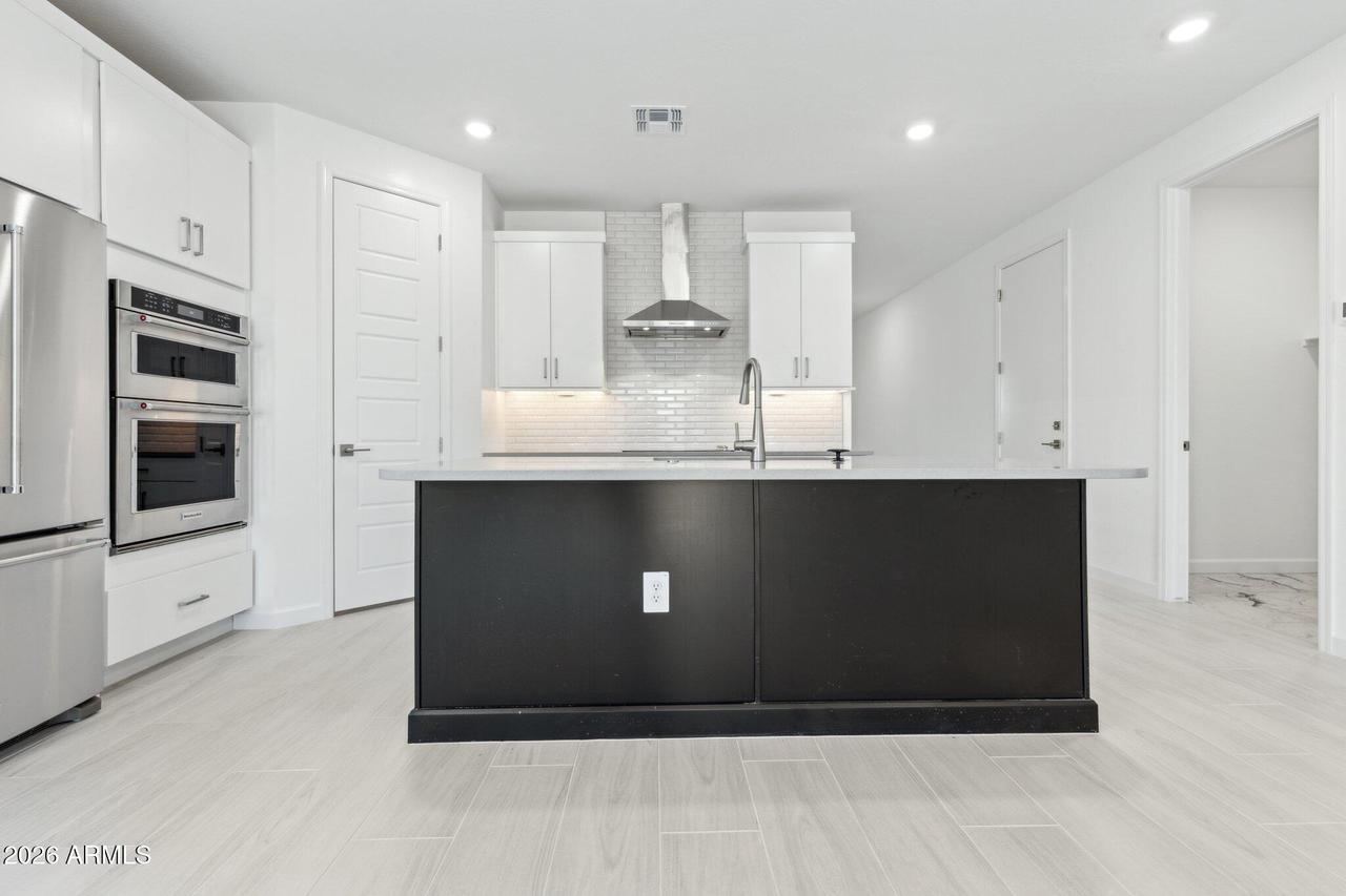 2453 E Villa Linda Dr., Phoenix, AZ 85024