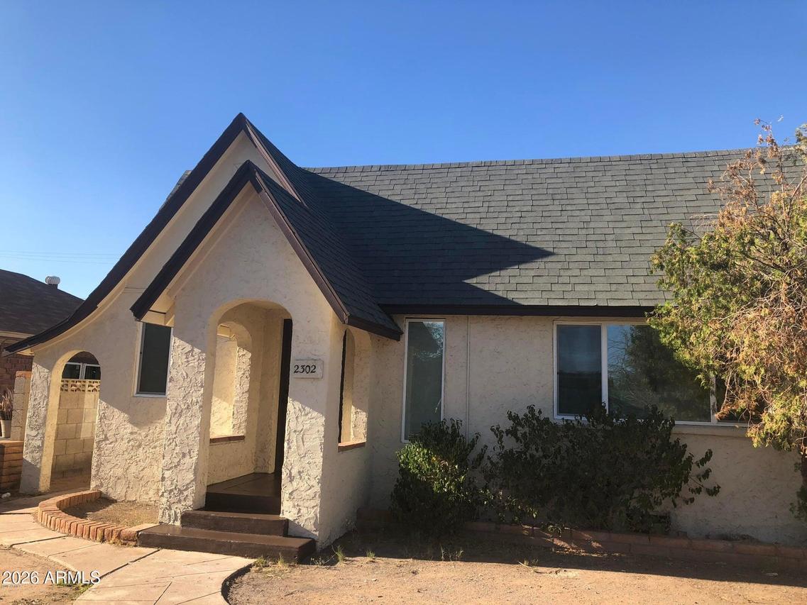 2302 W Monroe St., Phoenix, AZ 85009
