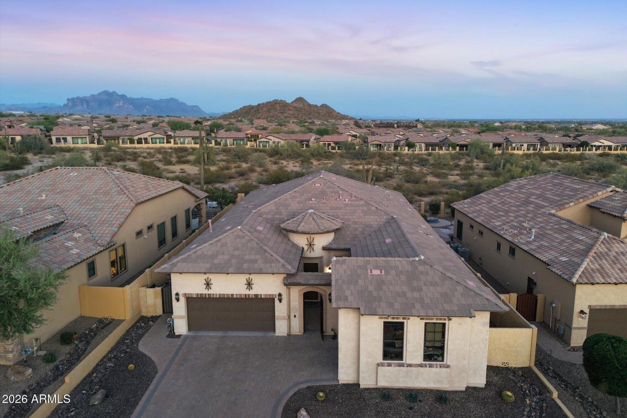 2155 N Steele, Mesa, AZ 85207