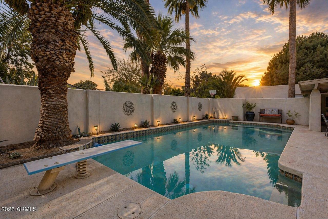124 W El Caminito Dr., Phoenix, AZ 85021