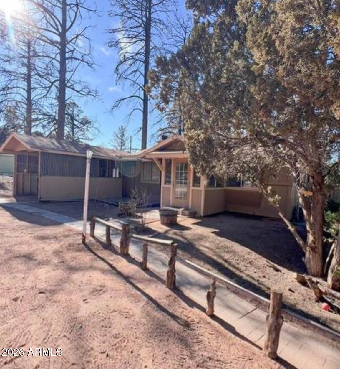 3326 Rim Lakes Dr., Overgaard, AZ 85933