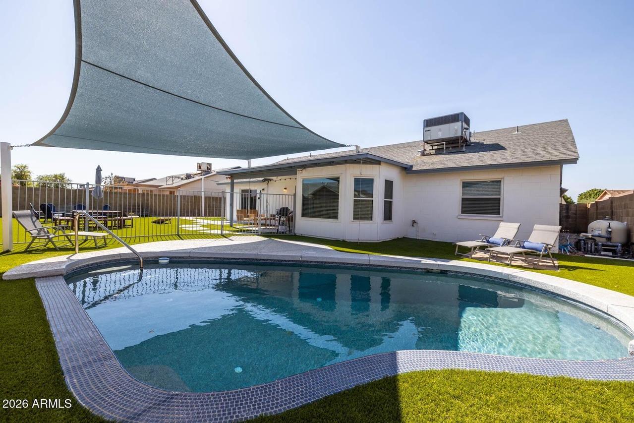 8821 W Keim Dr., Glendale, AZ 85305