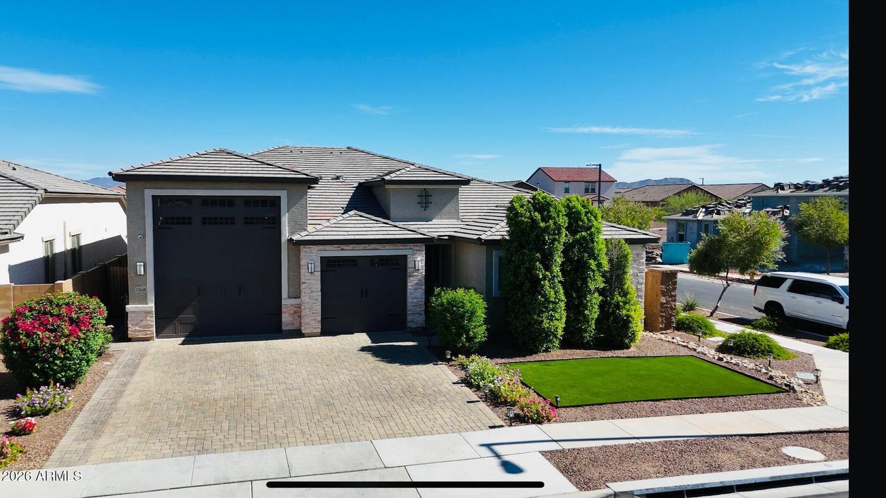 17650 W Hedgehog Pl., Surprise, AZ 85387