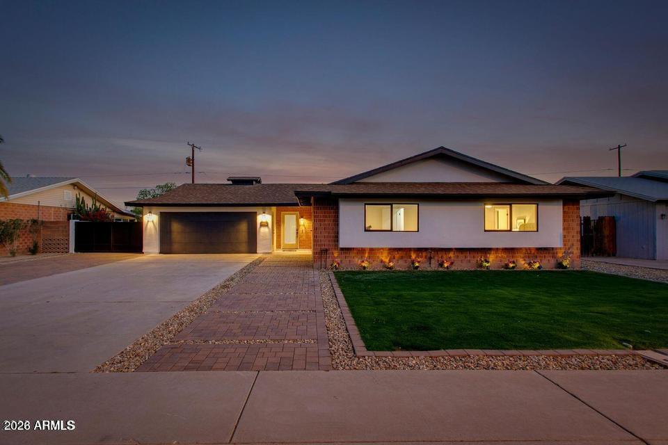 8443 E Edgemont Ave., Scottsdale, AZ 85257