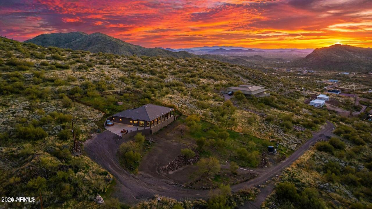 42610 N 22nd St., New River, AZ 85087