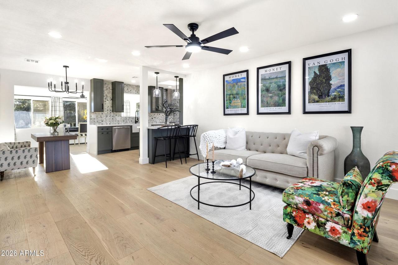 627 N 59th Pl., Mesa, AZ 85205