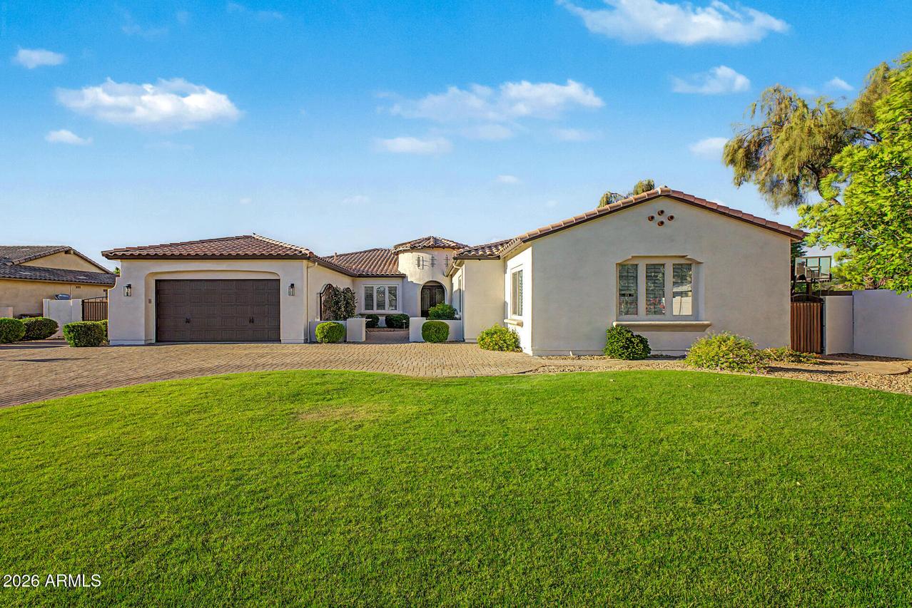 8406 W Louise Ct., Peoria, AZ 85383