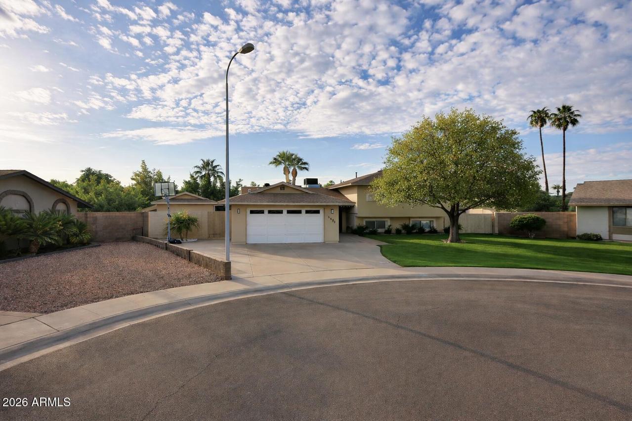 8621 E Weldon Ave., Scottsdale, AZ 85251