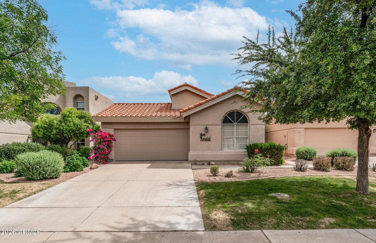 6712 E Saddleback Cir., Mesa, AZ 85215