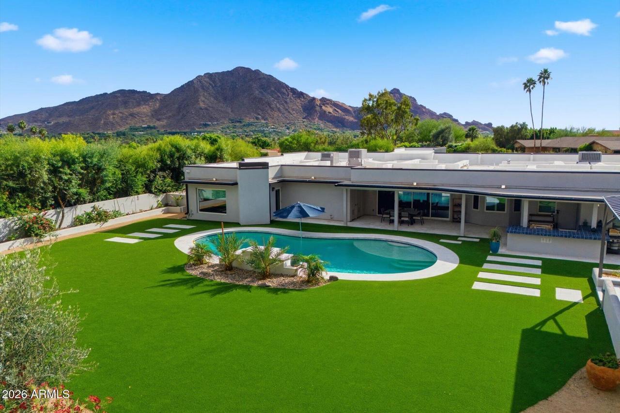 6737 N 60th St., Paradise Valley, AZ 85253