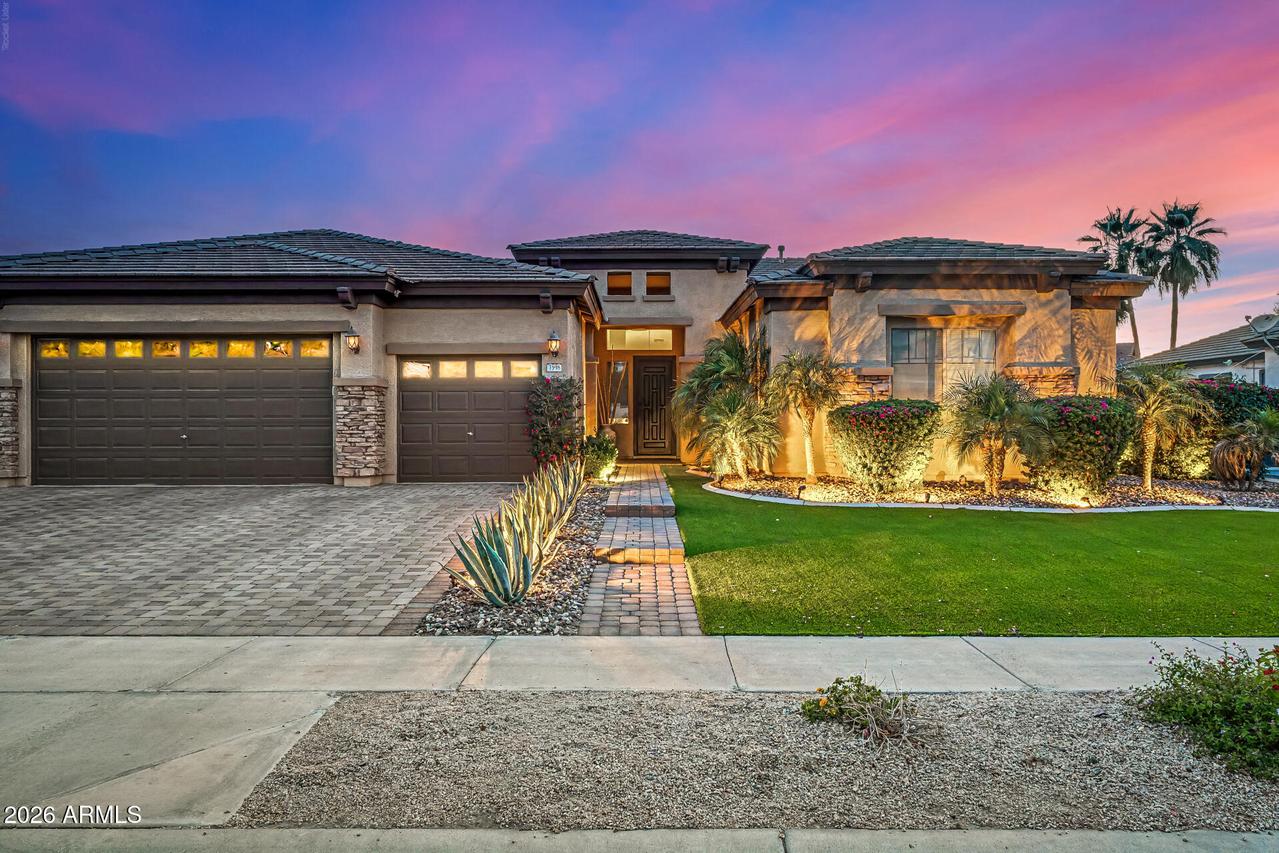 7598 N 85th Dr., Glendale, AZ 85305