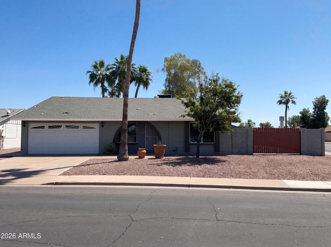 1359 S Almond Cir., Mesa, AZ 85204