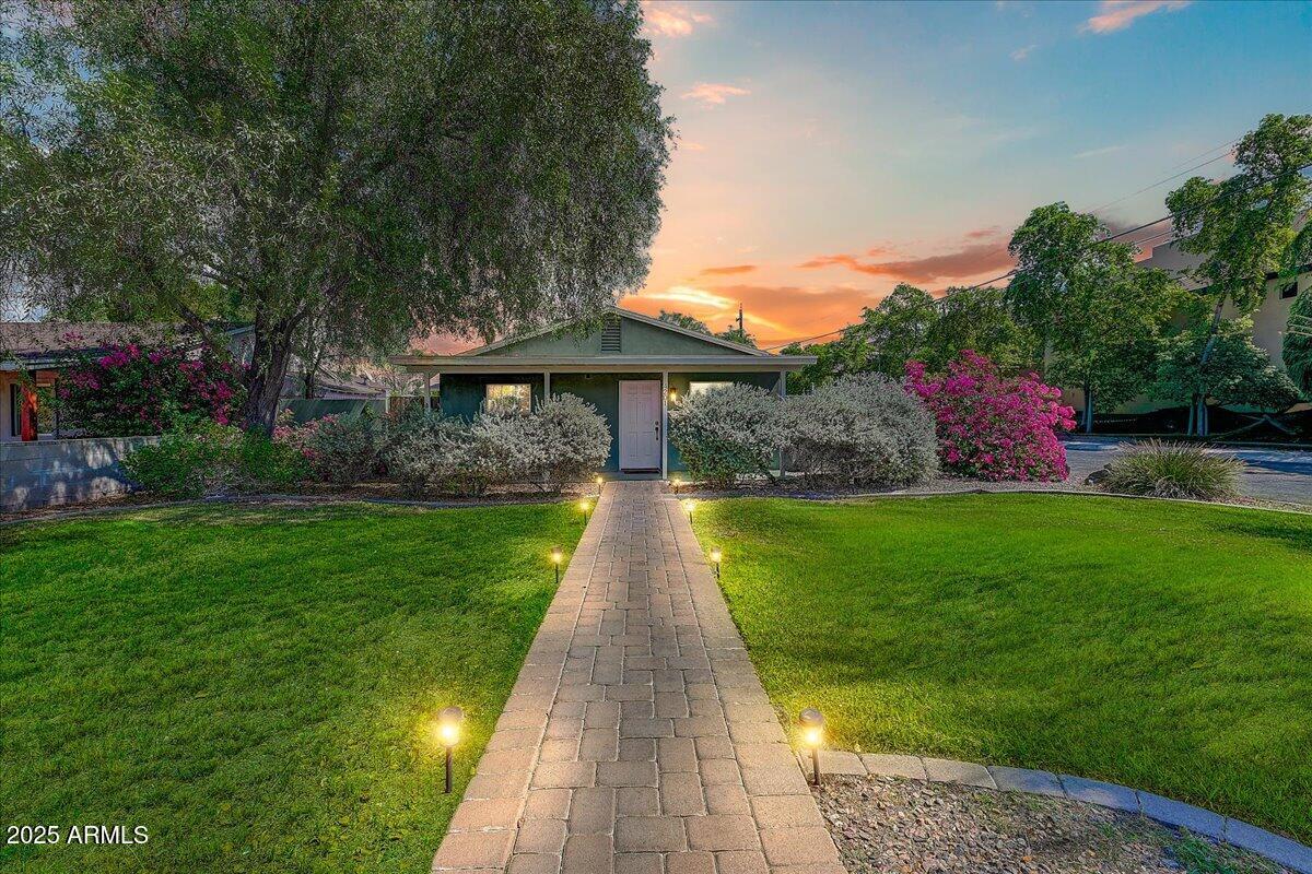 4201 N 19th St., Phoenix, AZ 85016