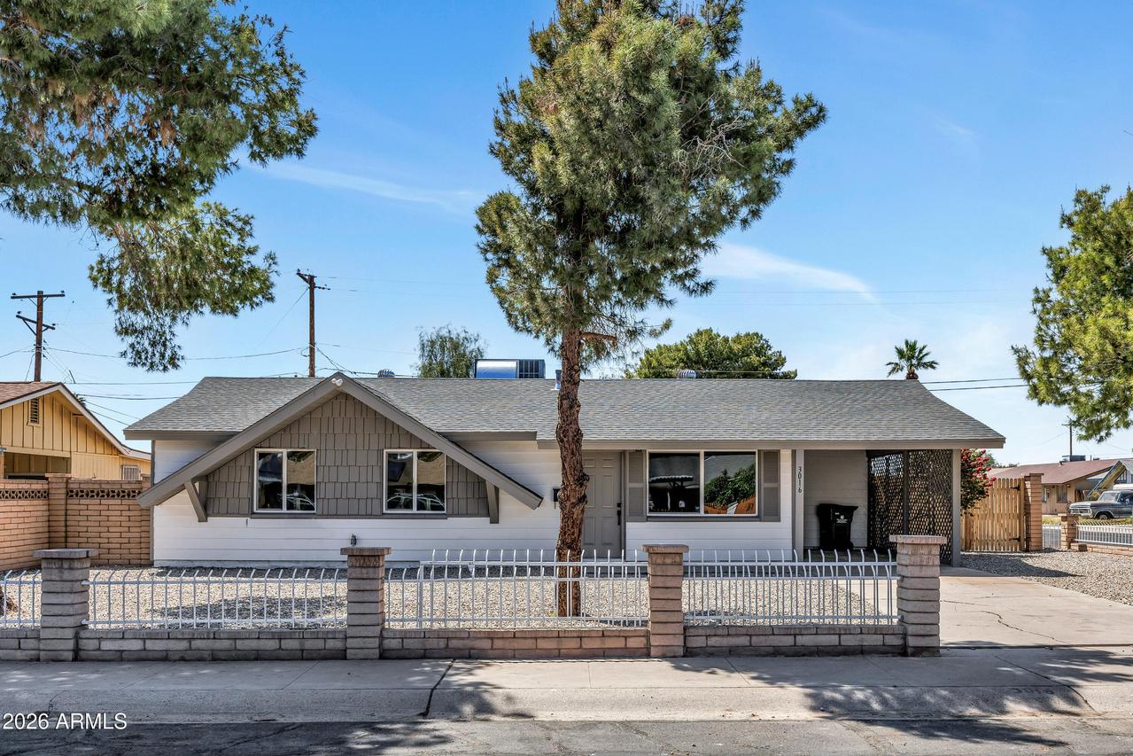 3016 N 35th Dr., Phoenix, AZ 85019