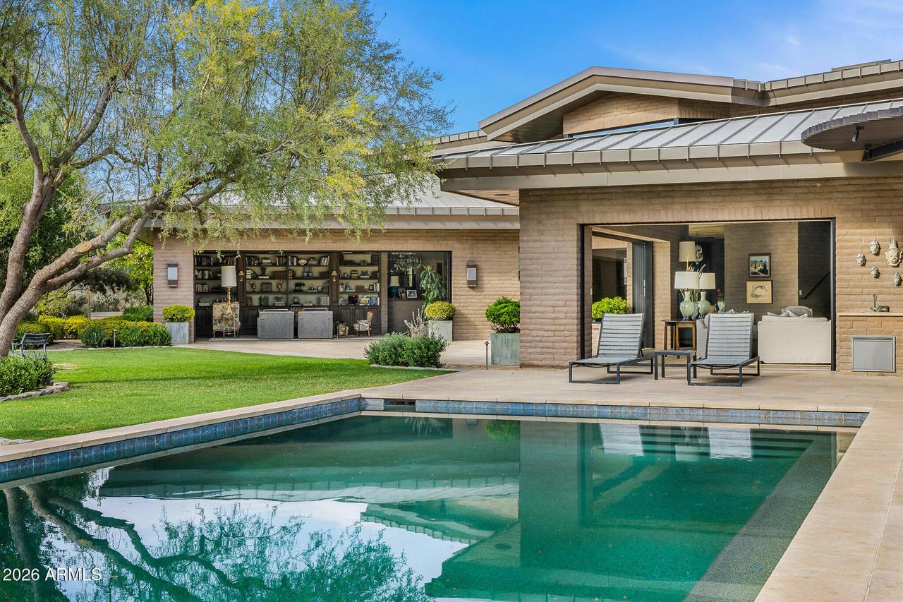 5721 N Casa Blanca Dr., Paradise Valley, AZ 85253