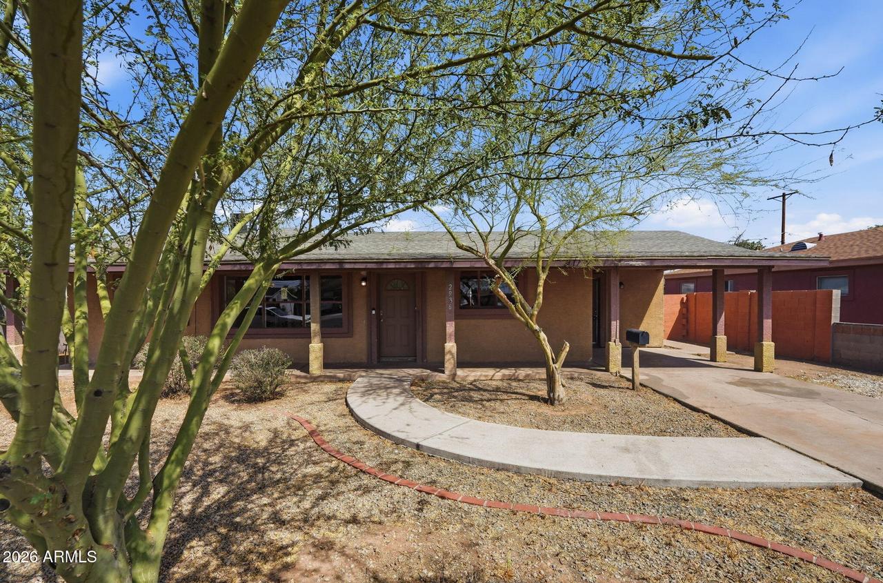 2936 W Highland Ave., Phoenix, AZ 85017