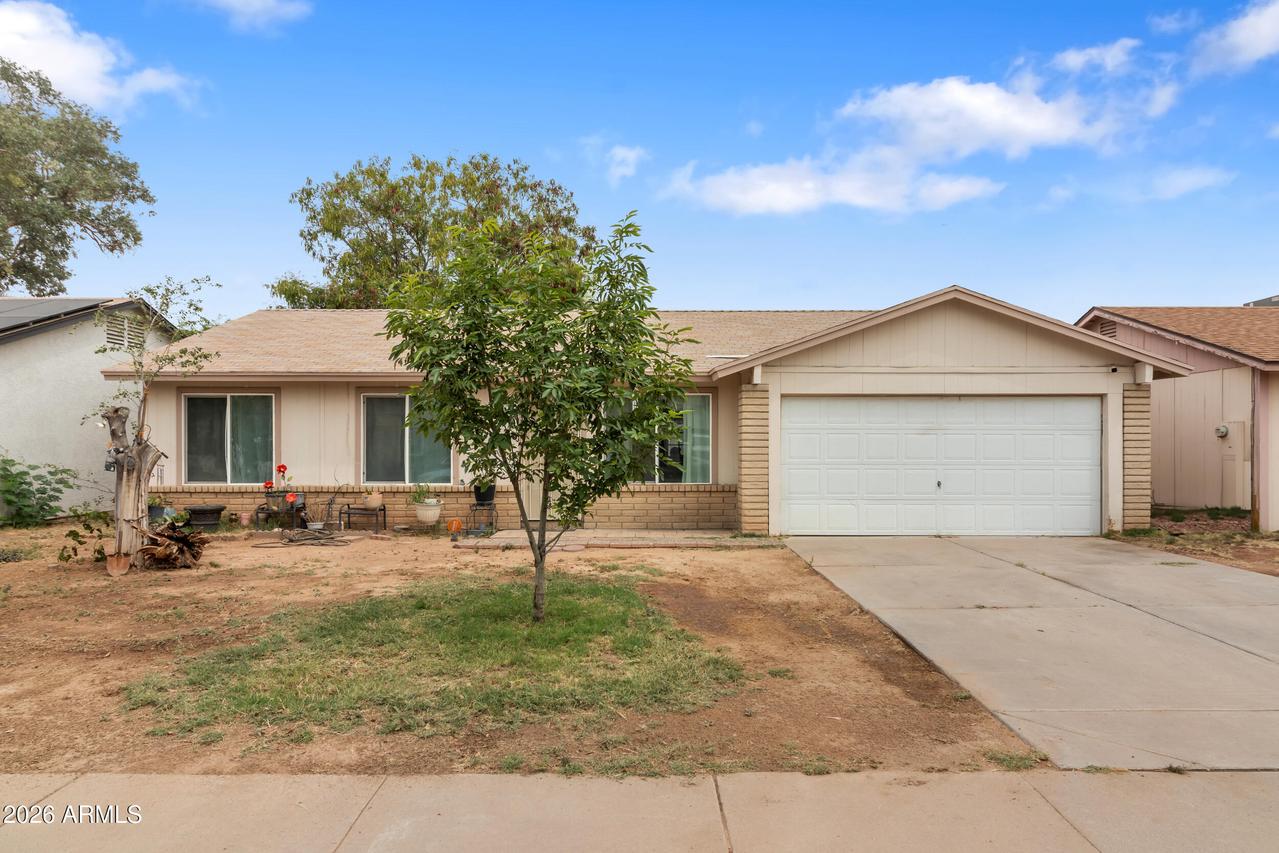 7130 W Flower St., Phoenix, AZ 85033