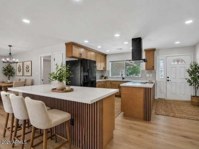 4915 W Shangri La Rd., Glendale, AZ 85304