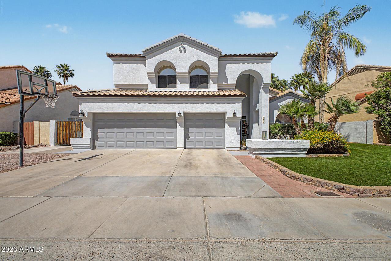 7020 W Tonto Dr., Glendale, AZ 85308