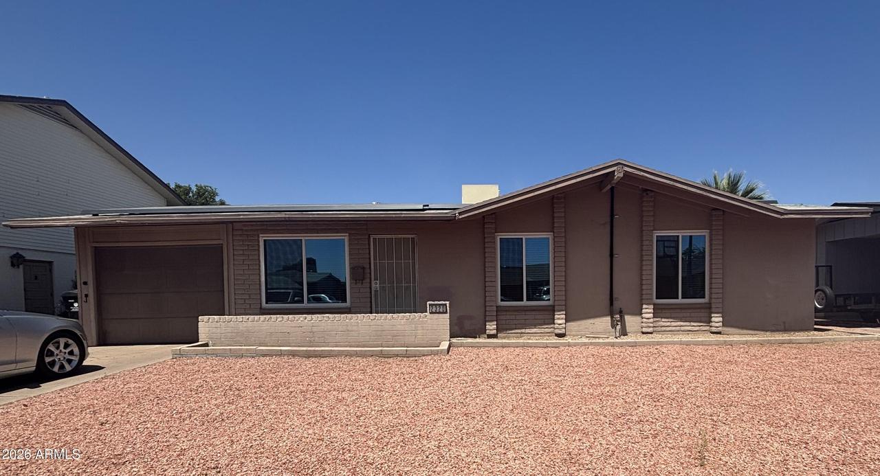 2320 W Columbine Dr., Phoenix, AZ 85029