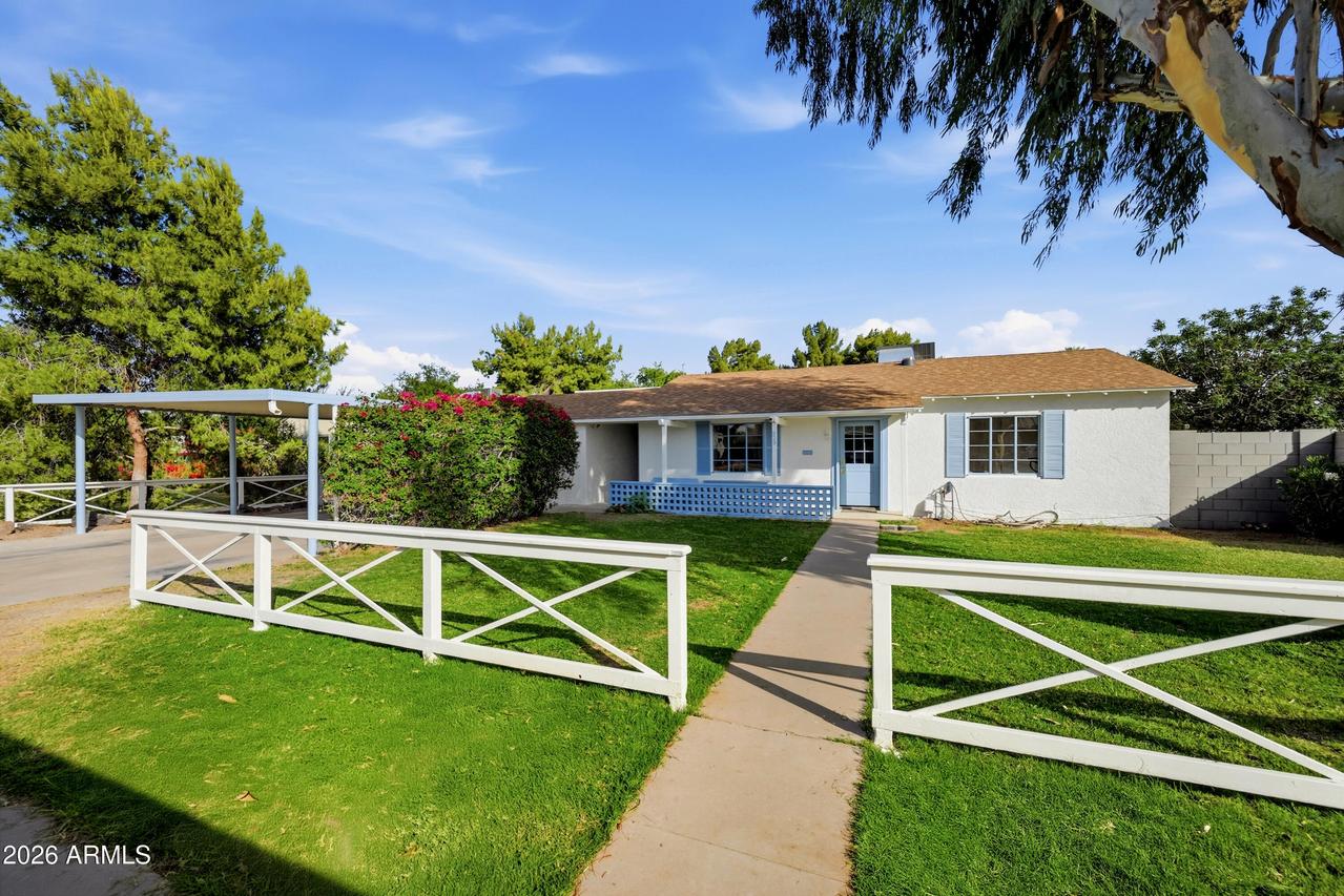 929 W Turney Ave., Phoenix, AZ 85013