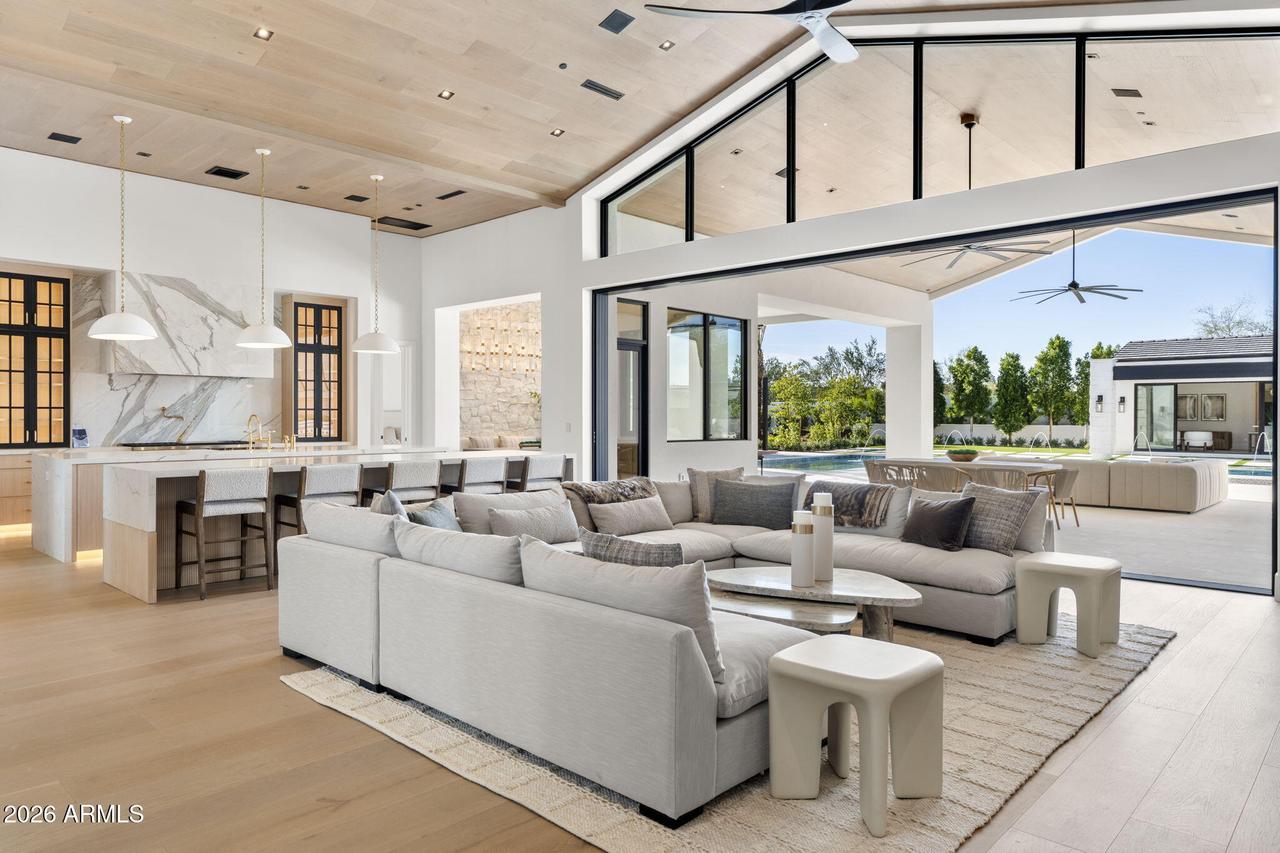 4534 E Pebble Ridge Rd., Paradise Valley, AZ 85253