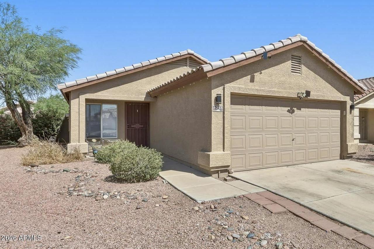 4253 N 112th Ave., Phoenix, AZ 85037