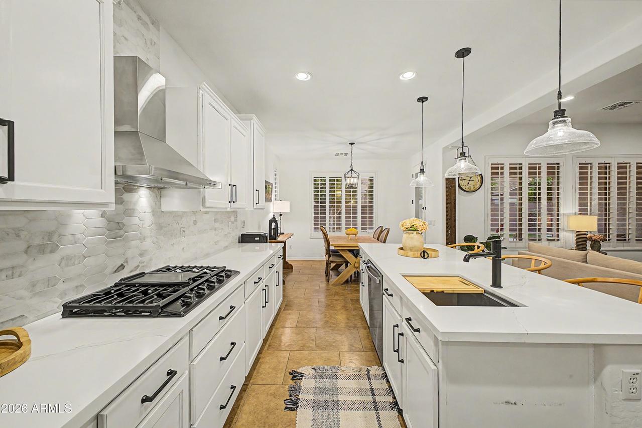 3853 E Comstock Dr., Gilbert, AZ 85296