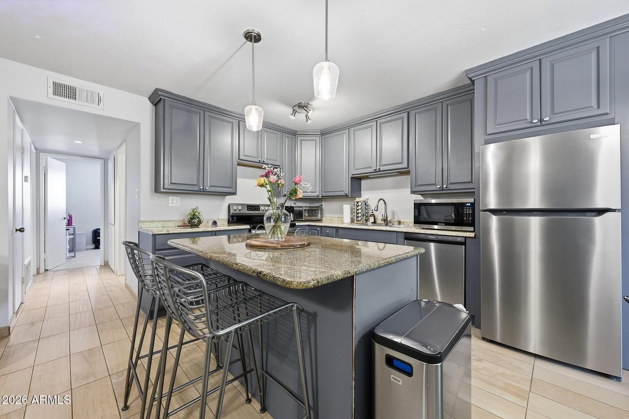 5525 E Thomas Rd. #N6, Phoenix, AZ 85018