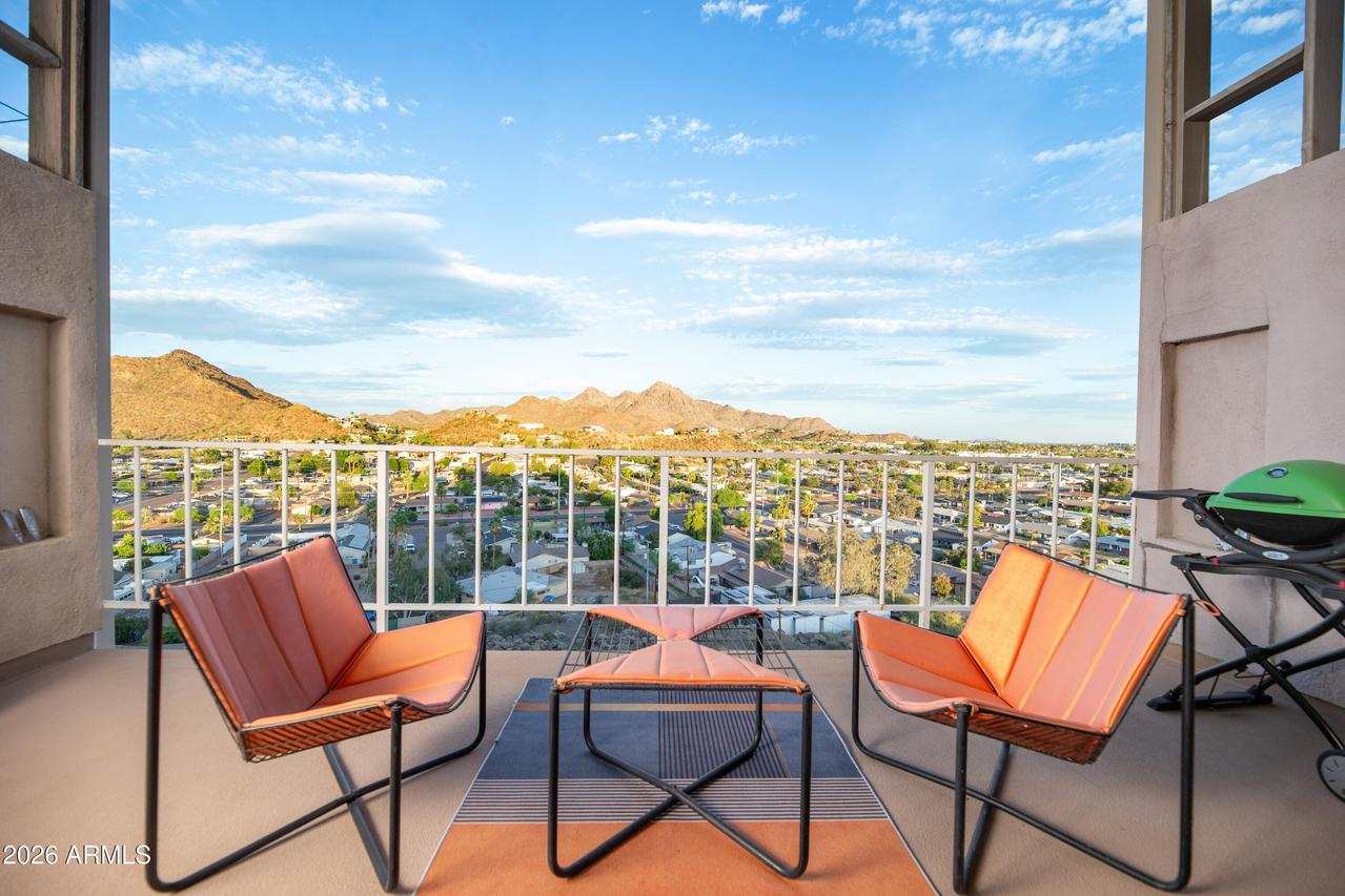 1057 E Butler Dr. #B4, Phoenix, AZ 85020