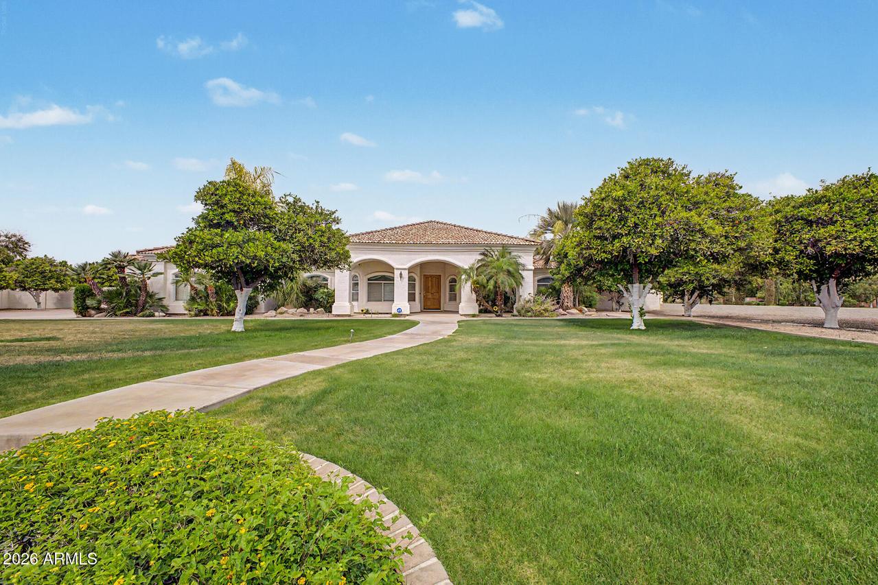 2266 N Lemon St., Mesa, AZ 85215