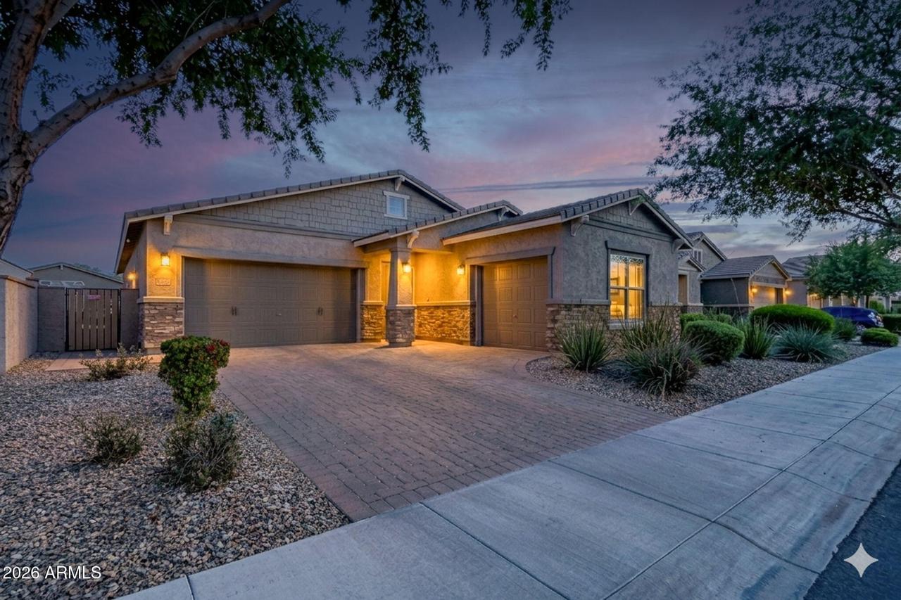 5227 S Excimer Dr., Mesa, AZ 85212