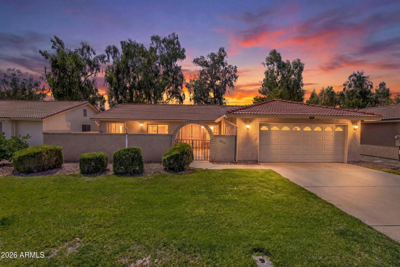 1249 Leisure World, Mesa, AZ 85206