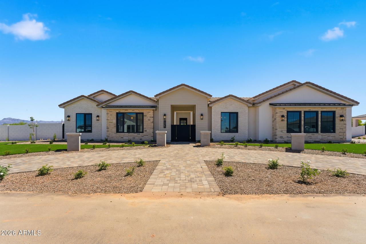 15243 S 229th Ter., Mesa, AZ 85212