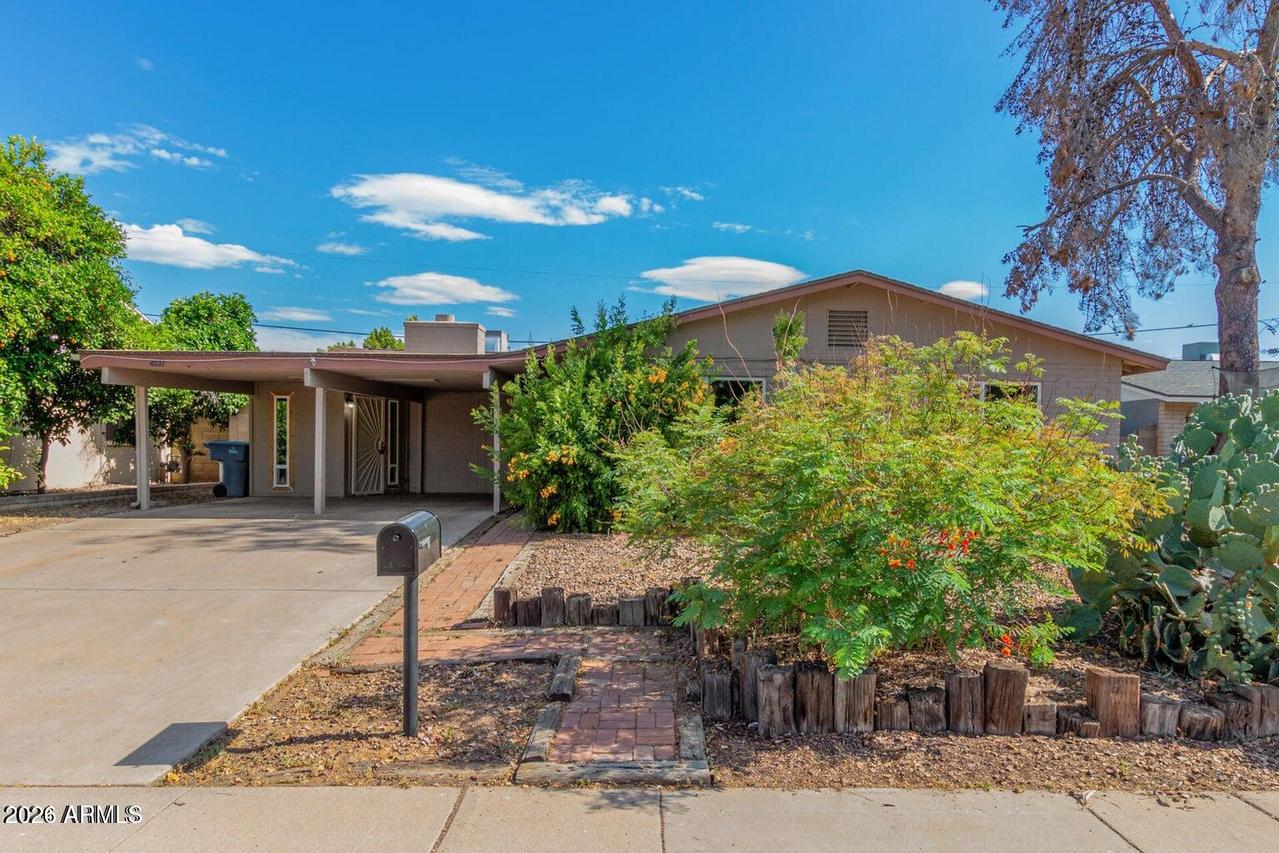 4137 W Frier Dr., Phoenix, AZ 85051
