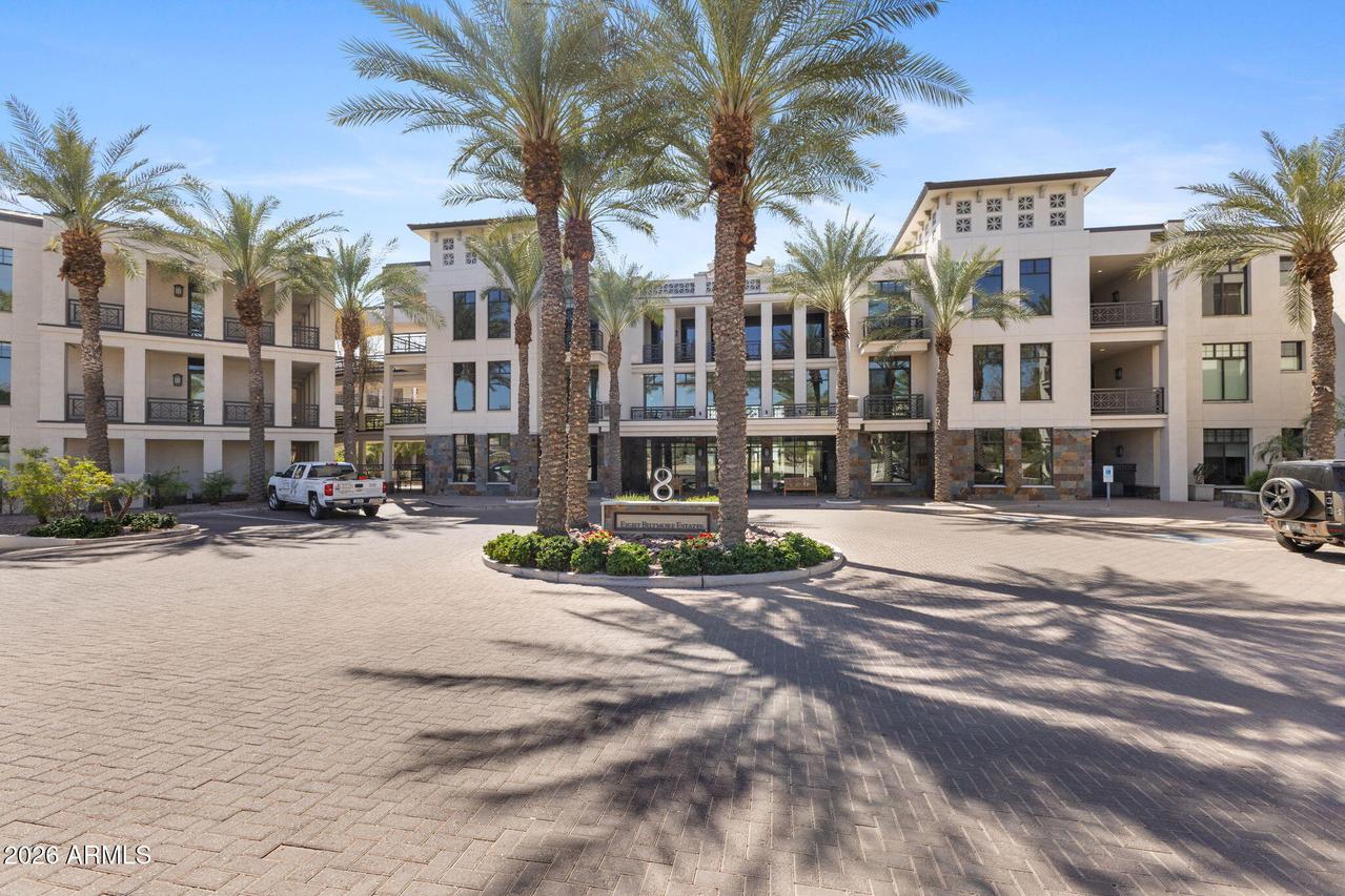 8 E Biltmore Estate #114, Phoenix, AZ 85016