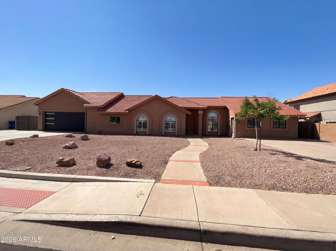 2823 E Norwood St., Mesa, AZ 85213