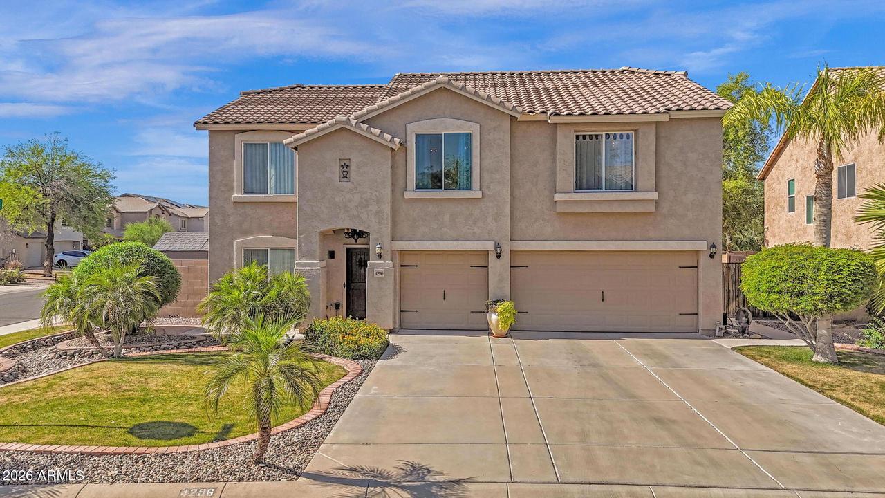 4296 E Pinto Valley Rd., San Tan Valley, AZ 85143