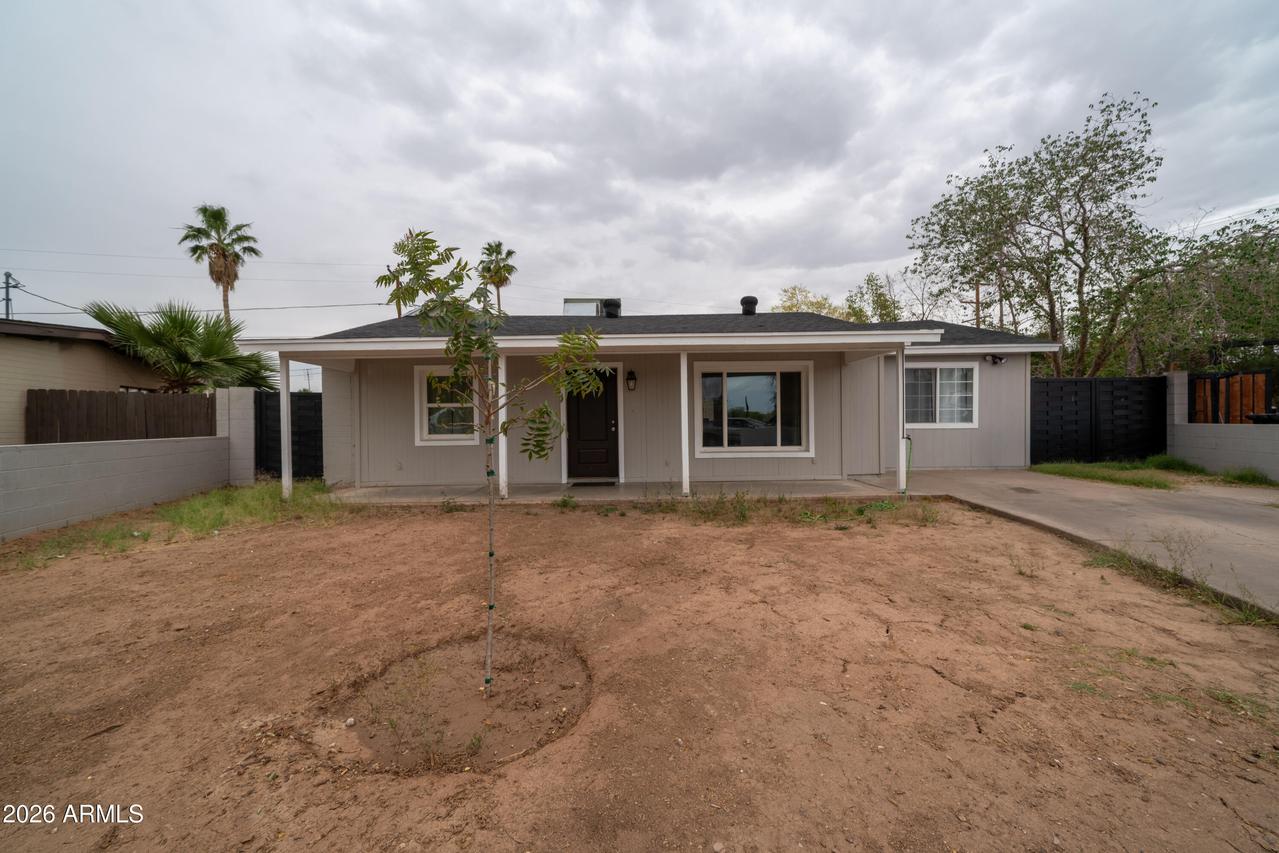 5242 N 19th Dr., Phoenix, AZ 85015