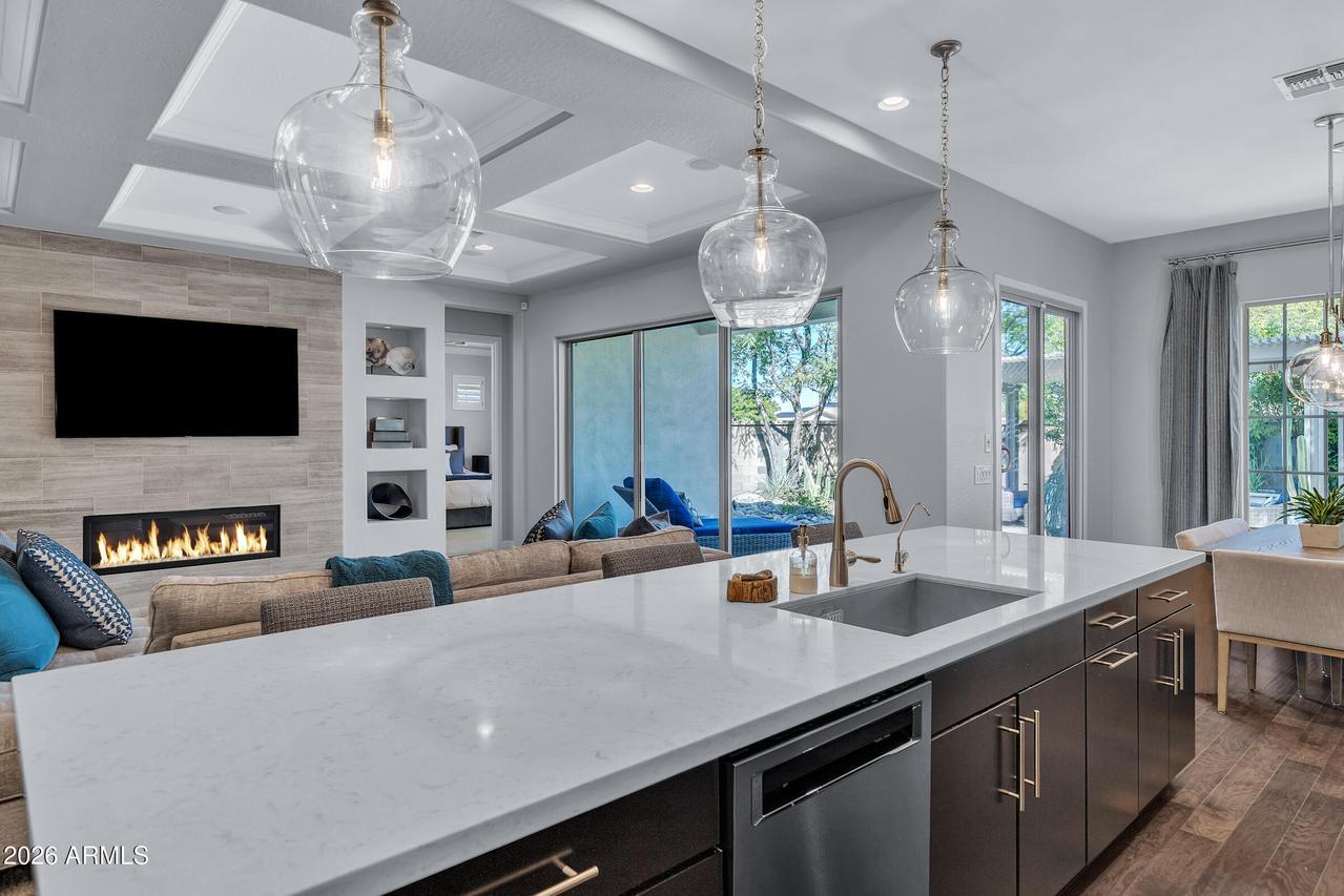 3880 E Horseshoe Pl., Chandler, AZ 85249