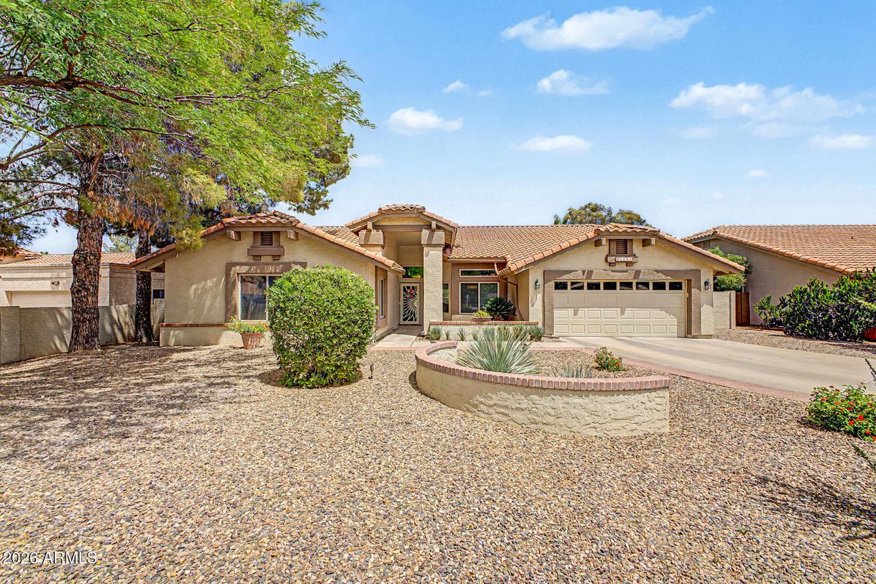 1924 E El Freda Rd., Tempe, AZ 85284