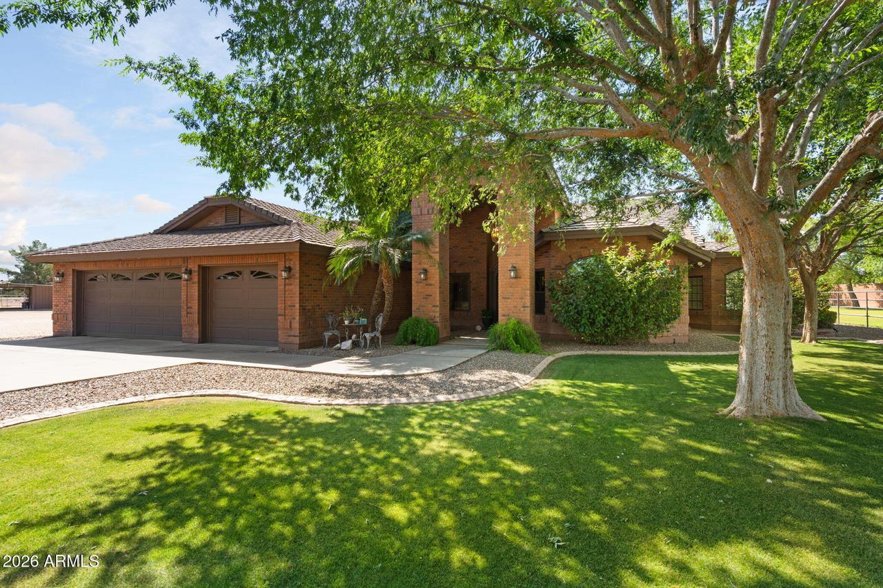 2125 S Val Vista Dr., Gilbert, AZ 85295