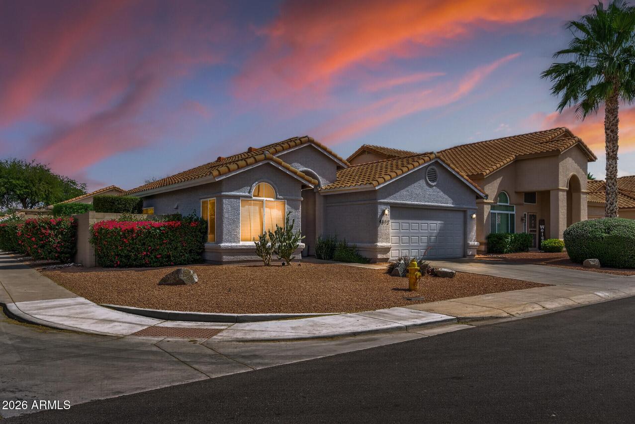 4612 E Michelle Dr., Phoenix, AZ 85032