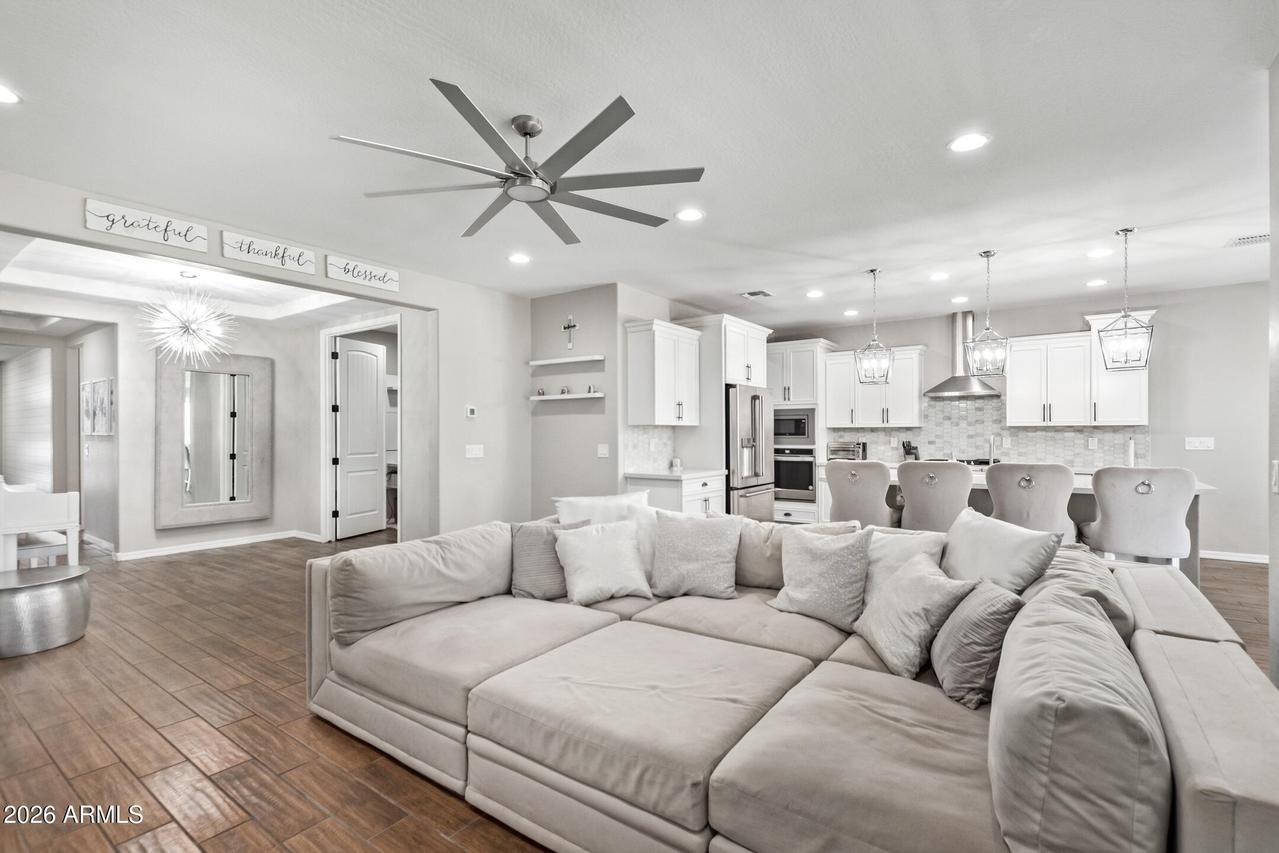 18735 W San Juan Ave., Litchfield Park, AZ 85340