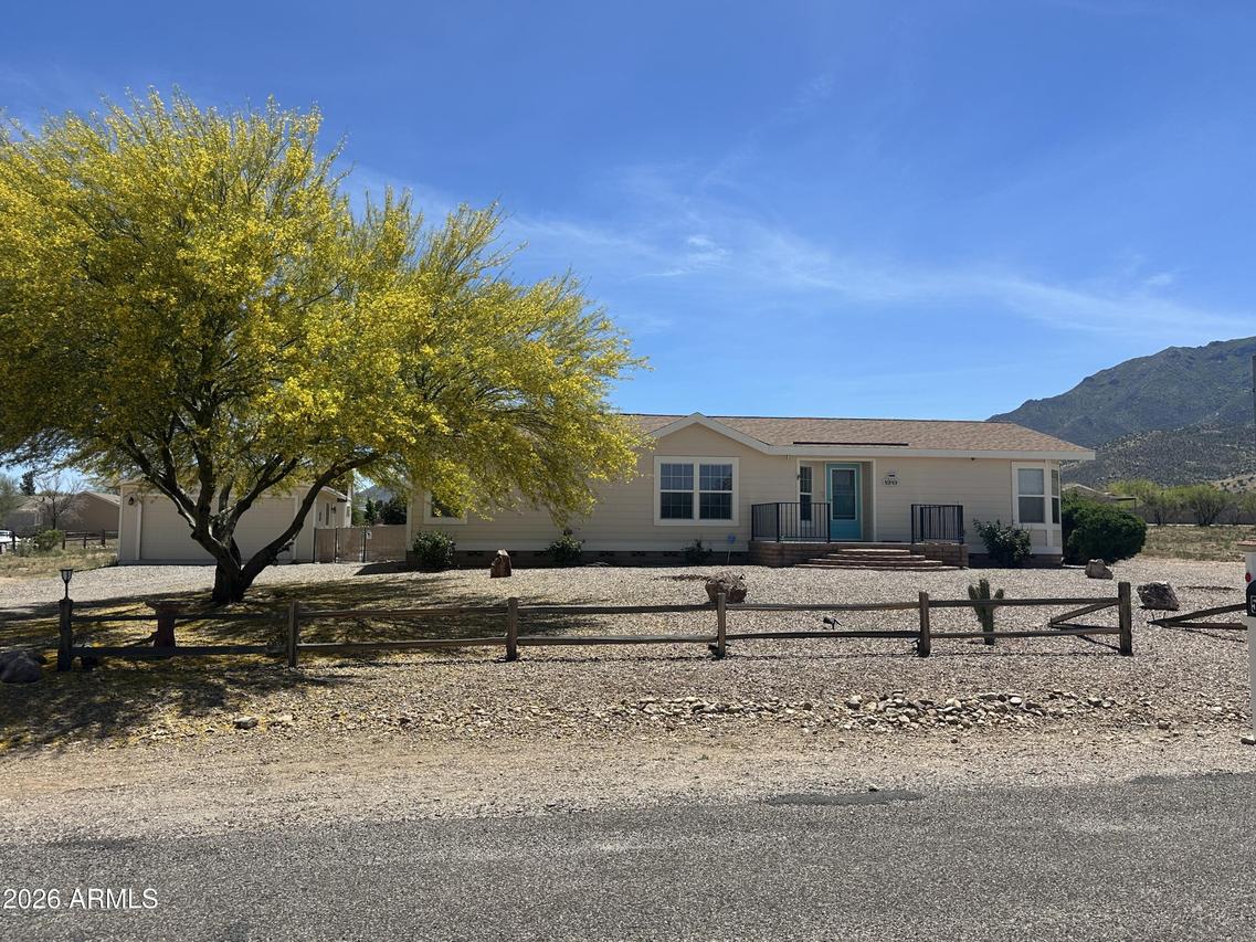 5242 E Jenny Dr., Hereford, AZ 85615