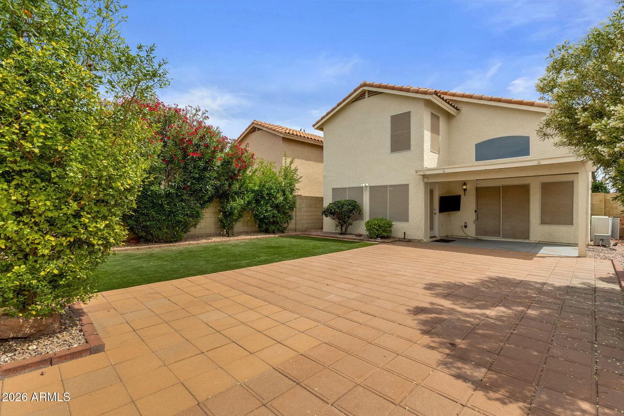 1210 E Helena Dr., Phoenix, AZ 85022