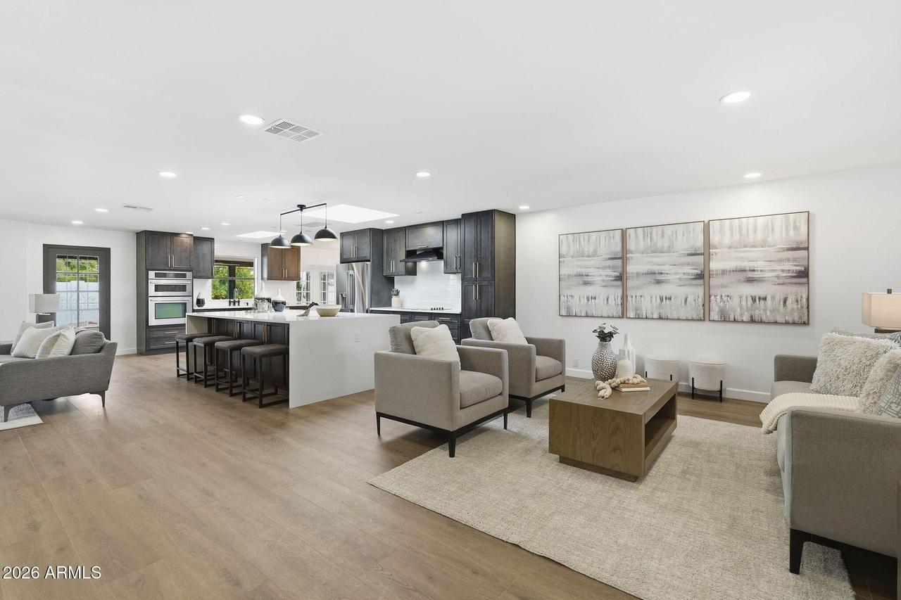 8415 S Kachina Dr Dr., Tempe, AZ 85284